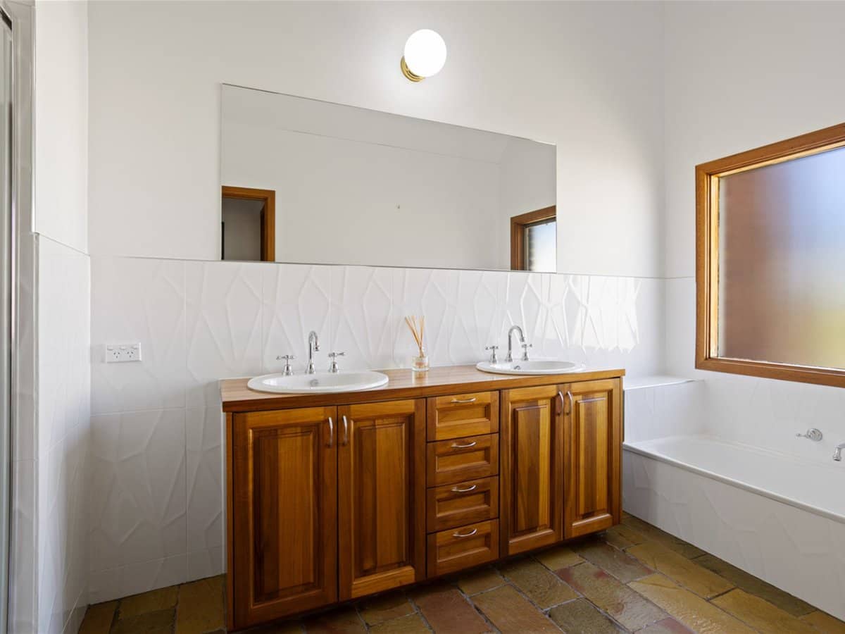 93 Somerset Drive, MOUNT MARTHA - Thumbnail 9