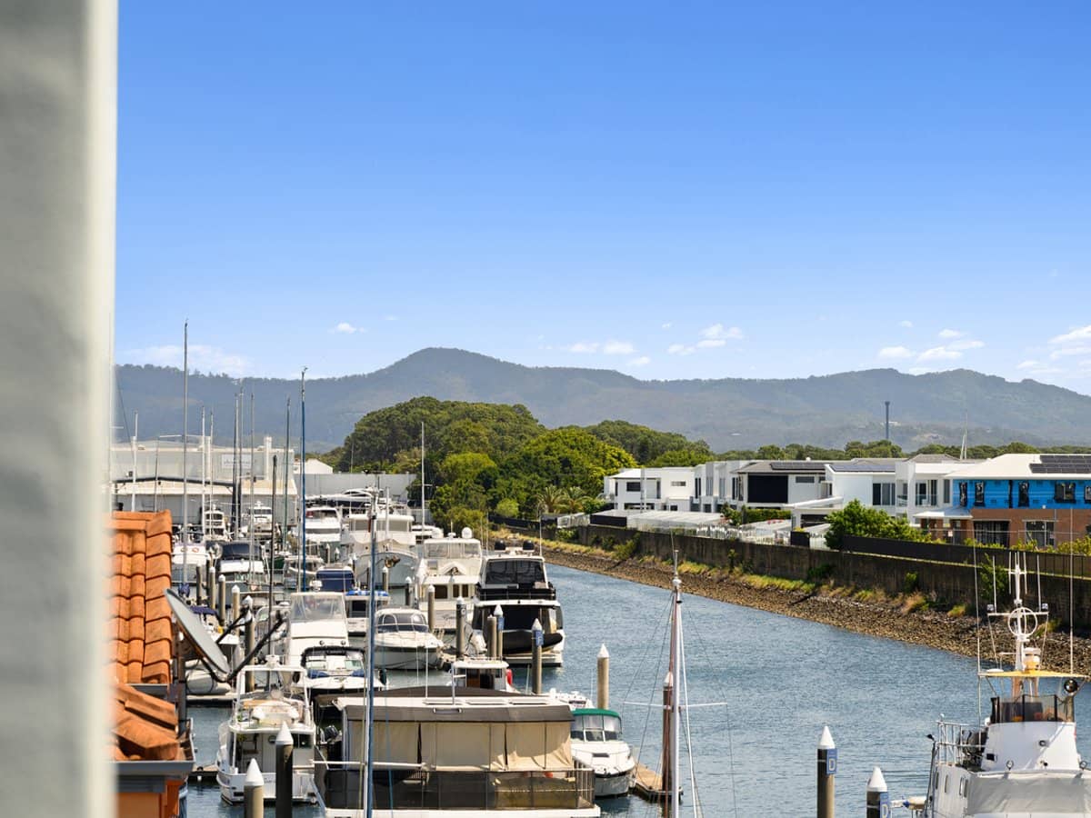 51 John Lund Drive, HOPE ISLAND - Thumbnail 3