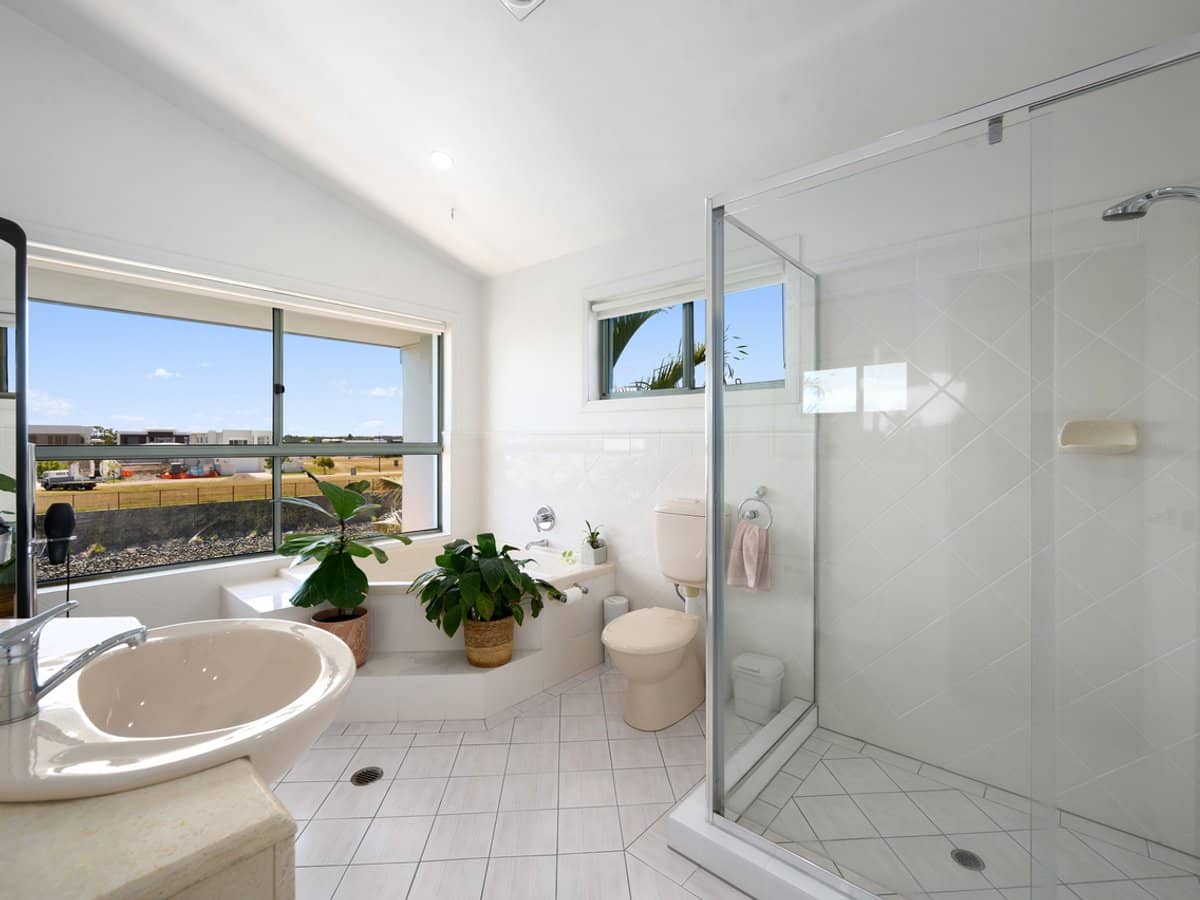 51 John Lund Drive, HOPE ISLAND - Thumbnail 14