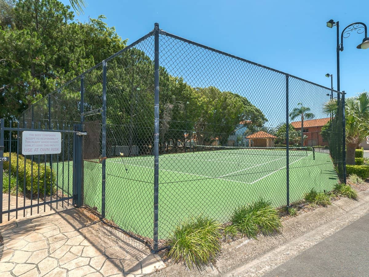 51 John Lund Drive, HOPE ISLAND - Thumbnail 27