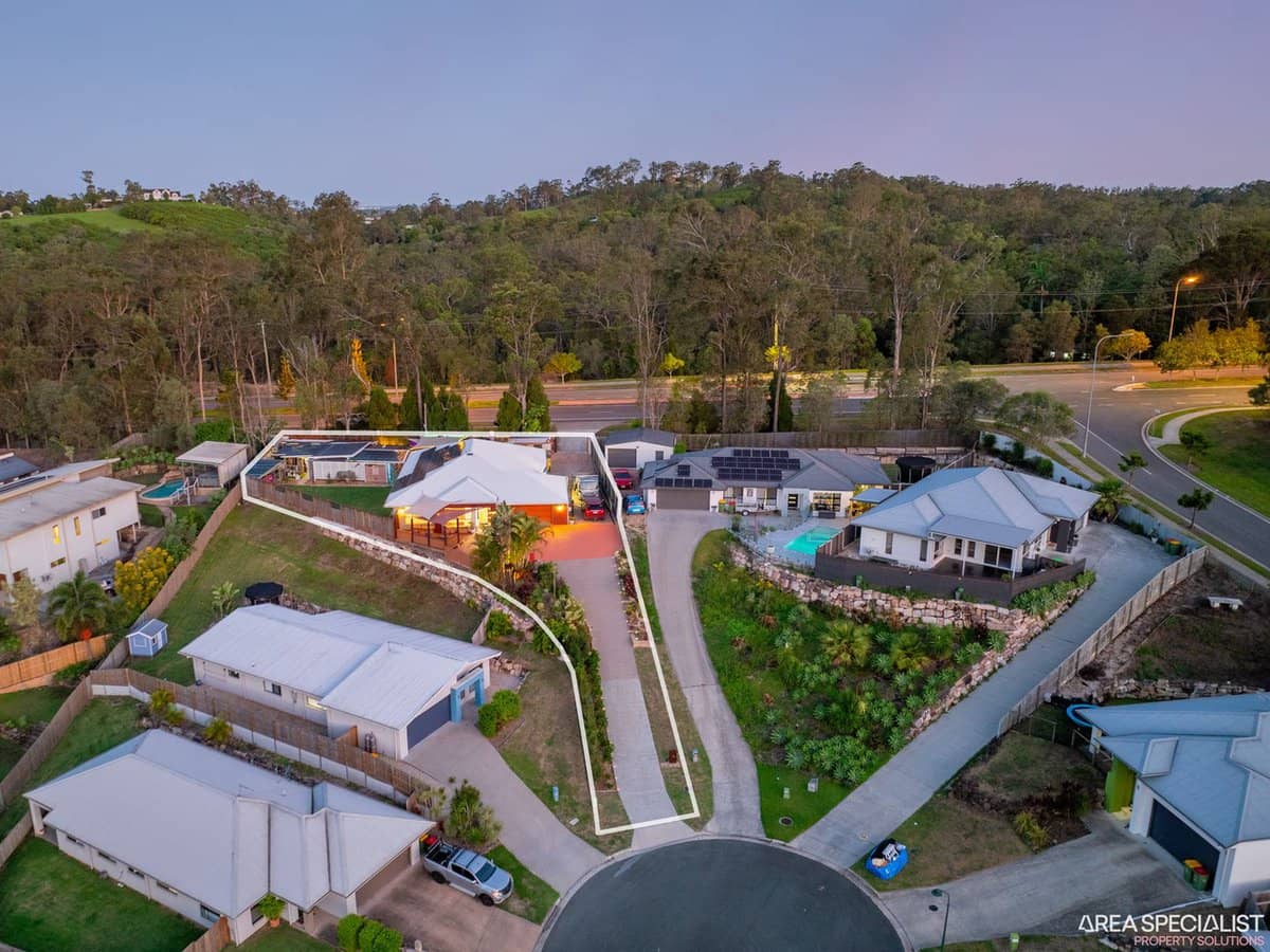 10 Ramsay Place, Upper Coomera - Thumbnail 31