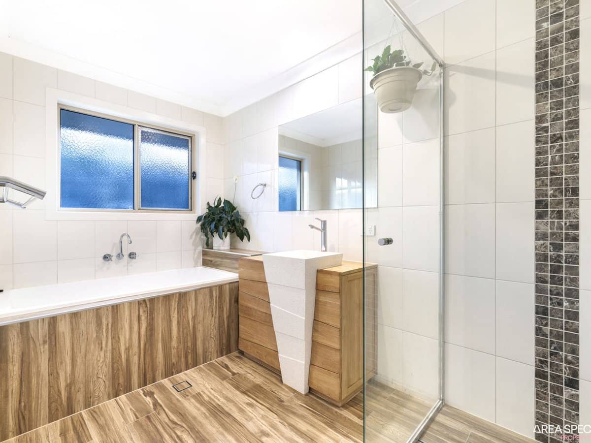 10 Ramsay Place, Upper Coomera - Thumbnail 13