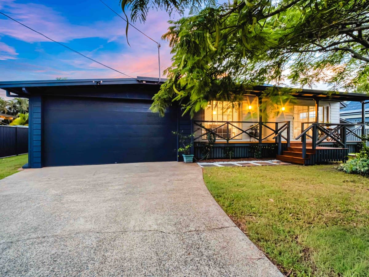 24 Crescent Avenue, HOPE ISLAND - Thumbnail 1