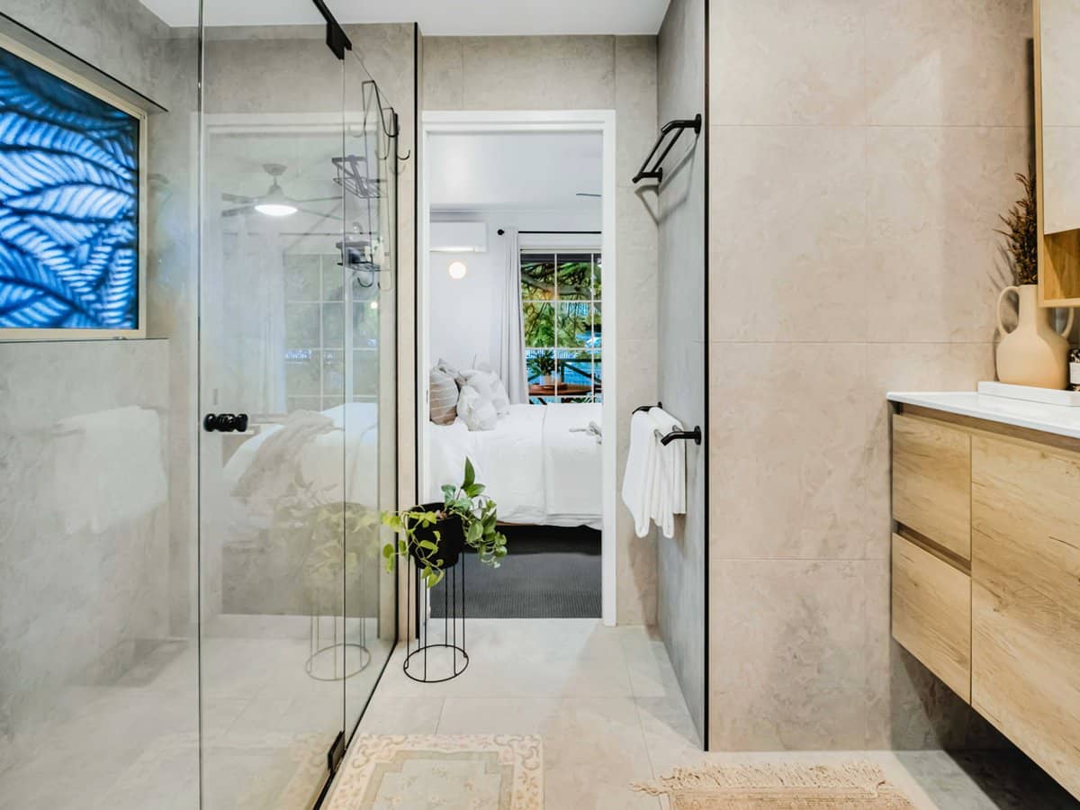 24 Crescent Avenue, HOPE ISLAND - Thumbnail 11