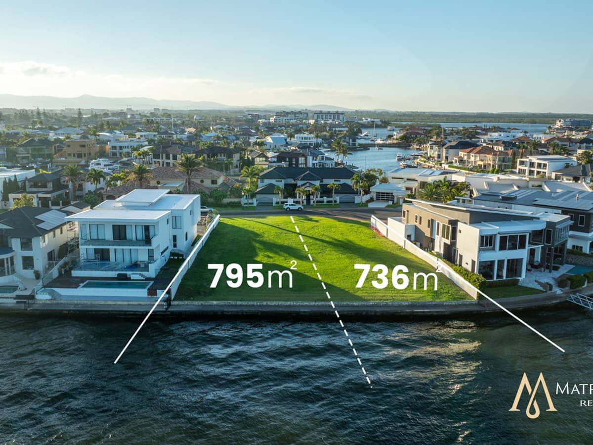 67 The Peninsula, PARADISE POINT - Thumbnail 4