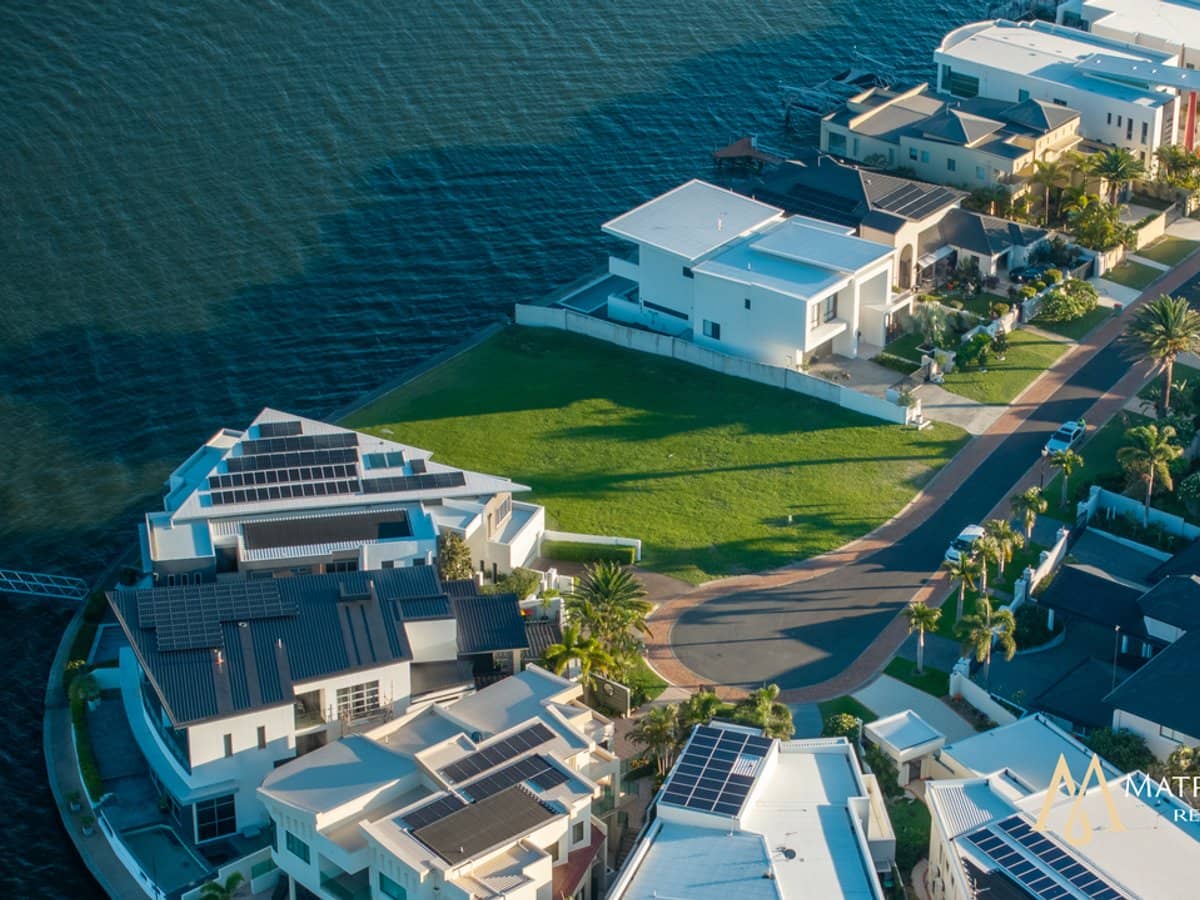 67 The Peninsula, PARADISE POINT - Thumbnail 9