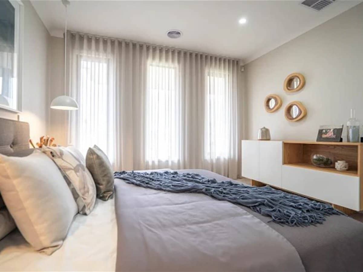 16 Wheatsheaf Road, WYNDHAM VALE - Thumbnail 2