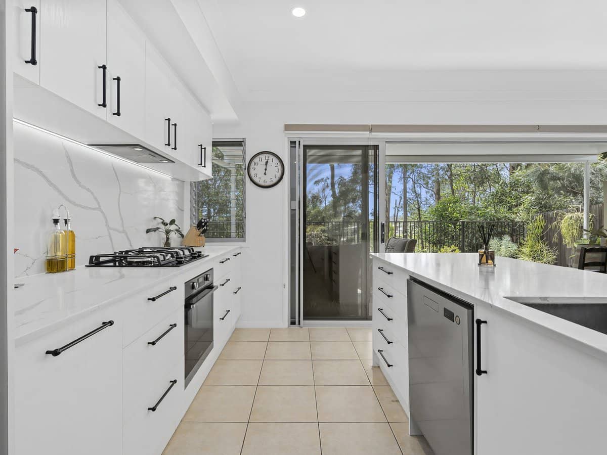 2/25 Lisa Crescent, COOMERA - Thumbnail 6