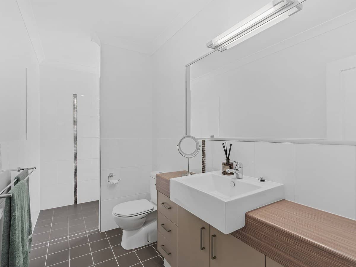 2/25 Lisa Crescent, COOMERA - Thumbnail 12