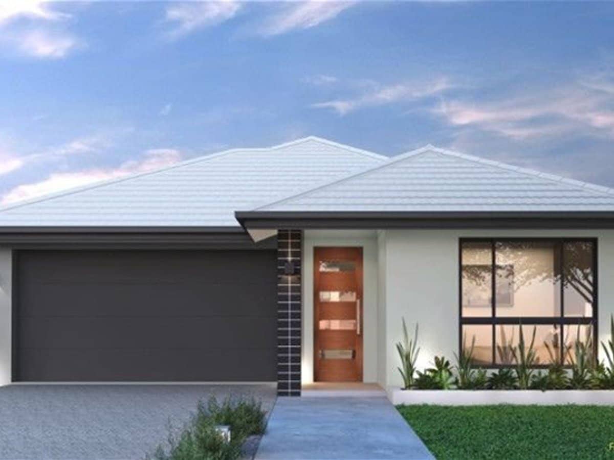 26 New Road, LOGAN RESERVE - Thumbnail 1
