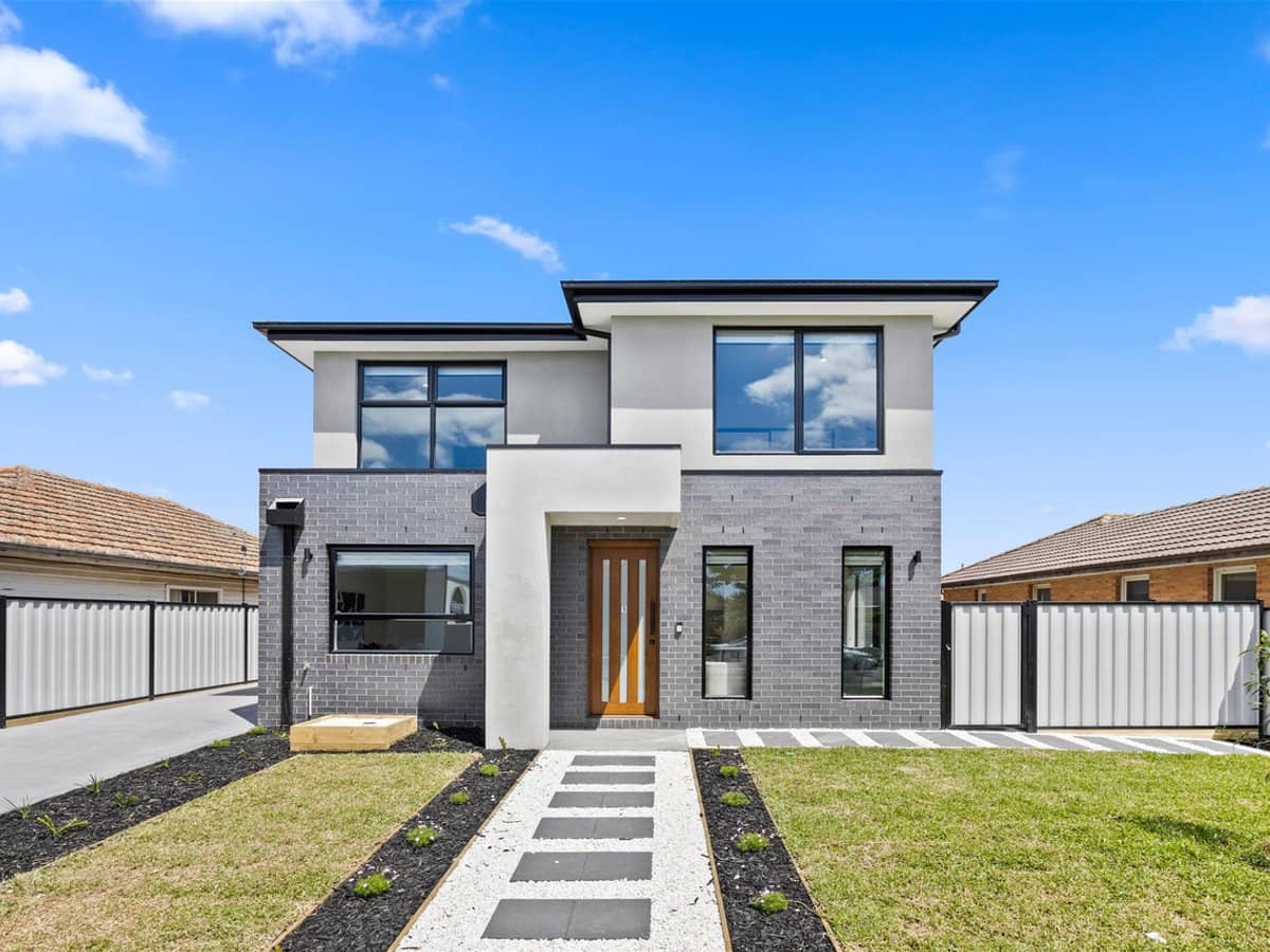 5 Plane Street, THOMASTOWN - Thumbnail 1