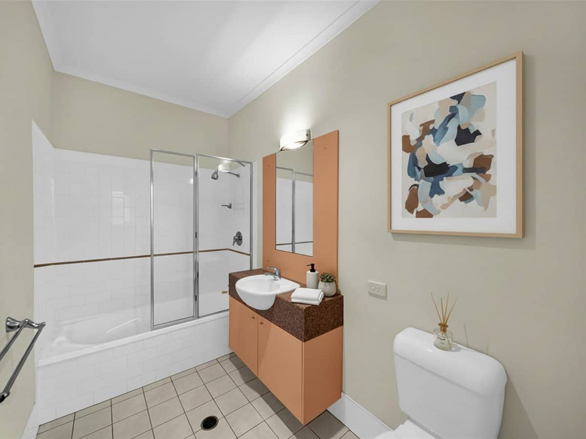 1 Lakehead Drive, SIPPY DOWNS - Thumbnail 3