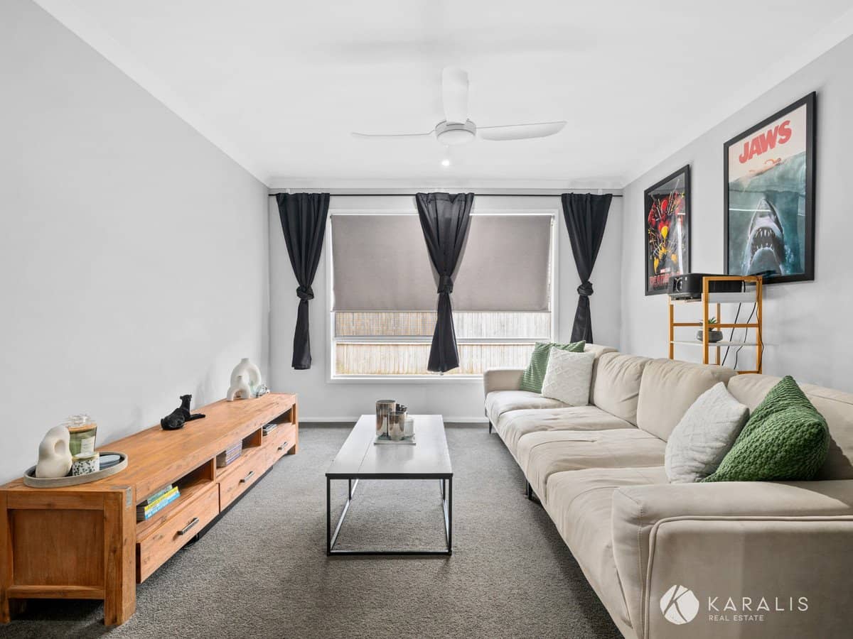 17 Windsor Avenue, YARRABILBA - Thumbnail 1