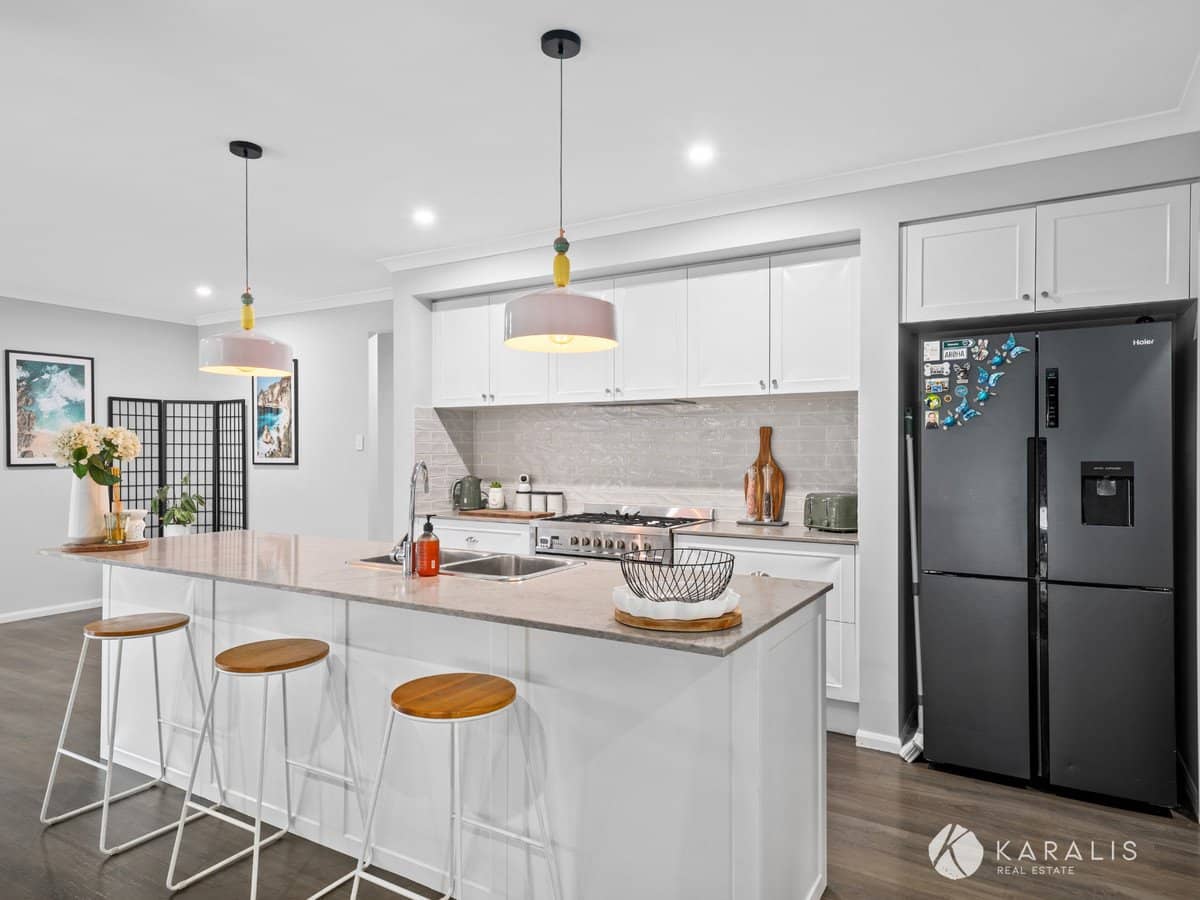 17 Windsor Avenue, YARRABILBA - Thumbnail 8