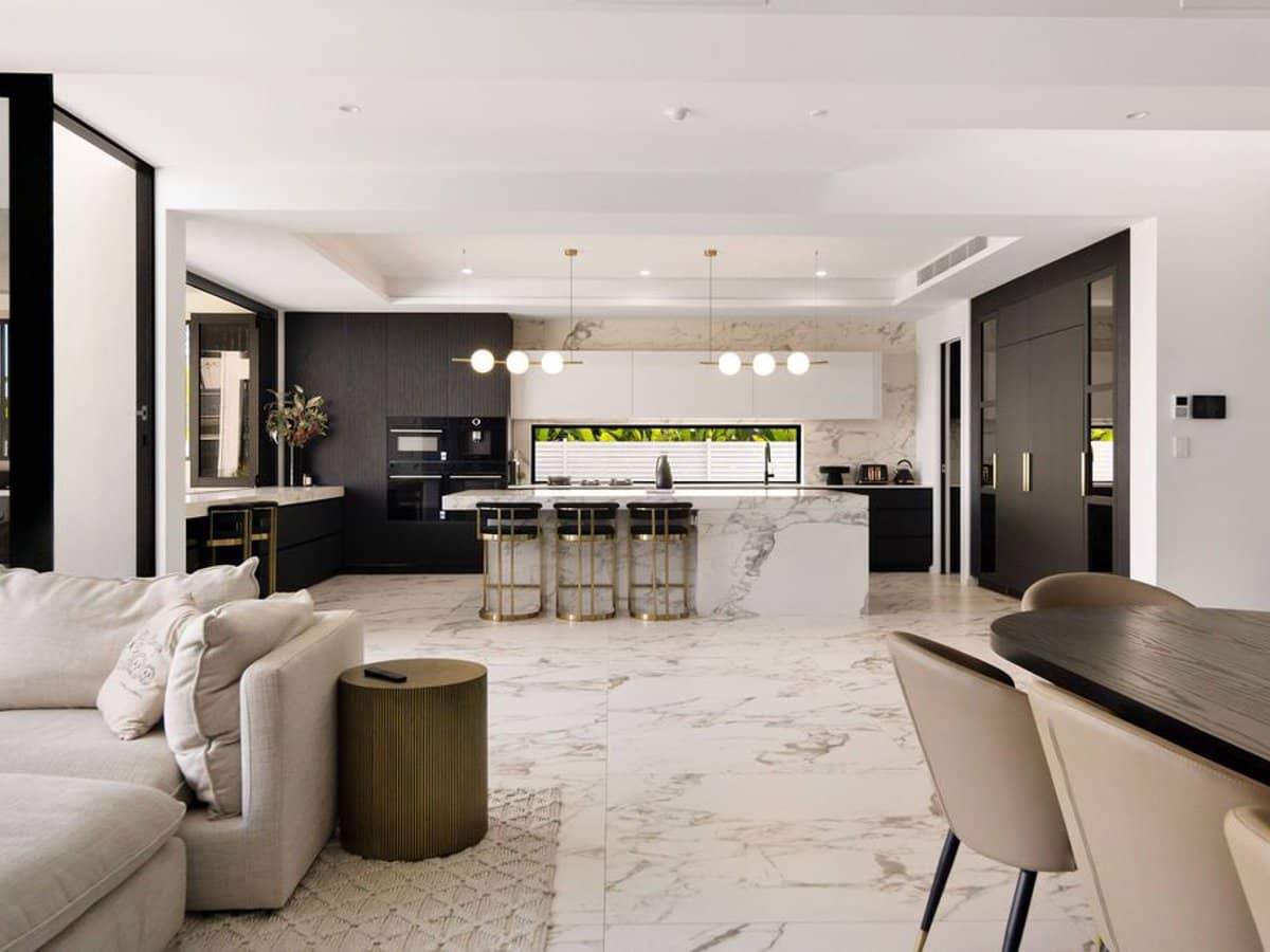 125 Paradise Parade, Jacobs Well - Thumbnail 12