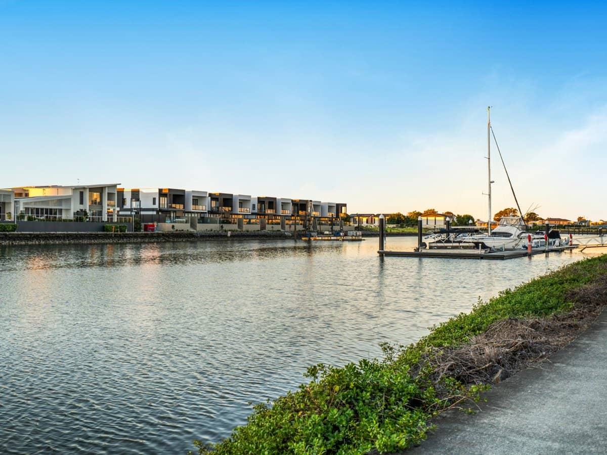 48 Delta Circuit, Hope Island - Thumbnail 2