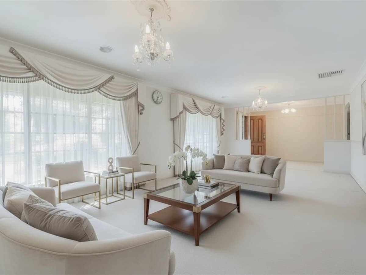 5 Fleetwood Drive, GREENVALE - Thumbnail 2