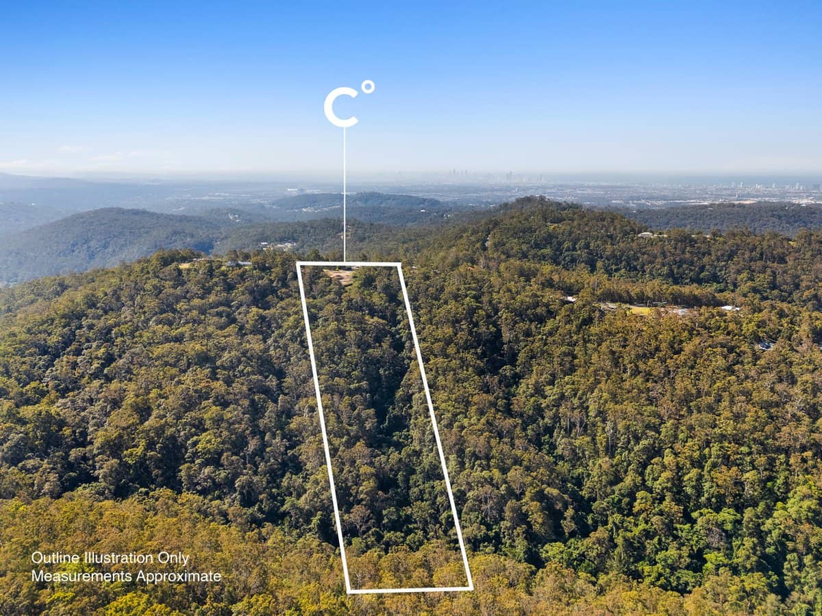 15 Chesterfield Drive, BONOGIN - Thumbnail 4