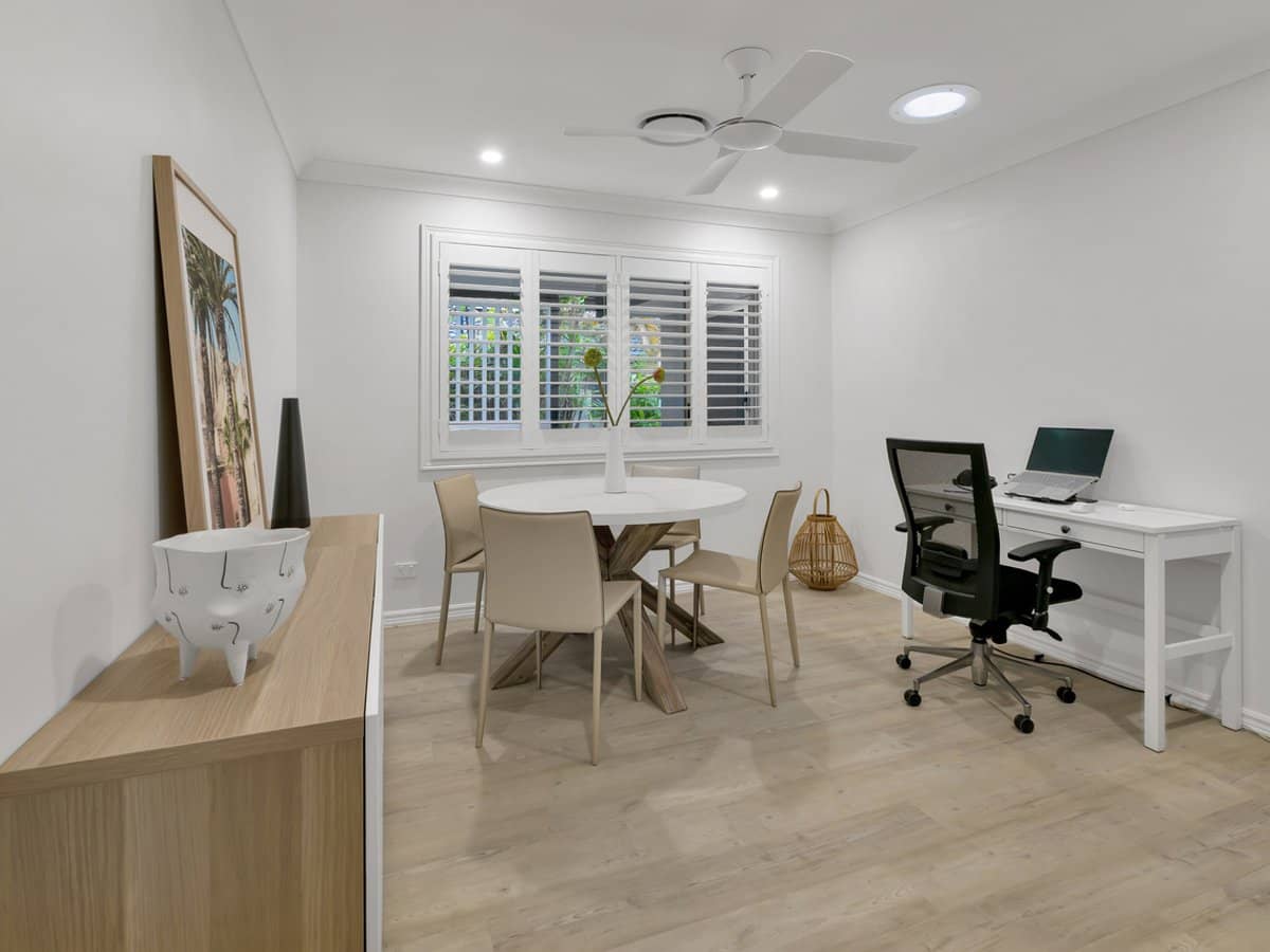 8 BON AIRE Court, CLEAR ISLAND WATERS - Thumbnail 16