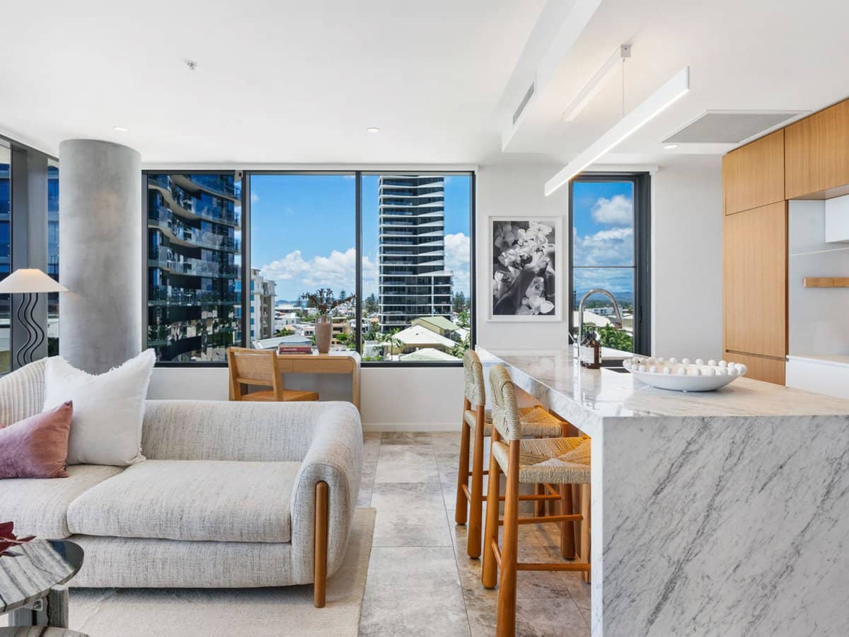 4-6 Alexandra Avenue, Broadbeach - Thumbnail 2