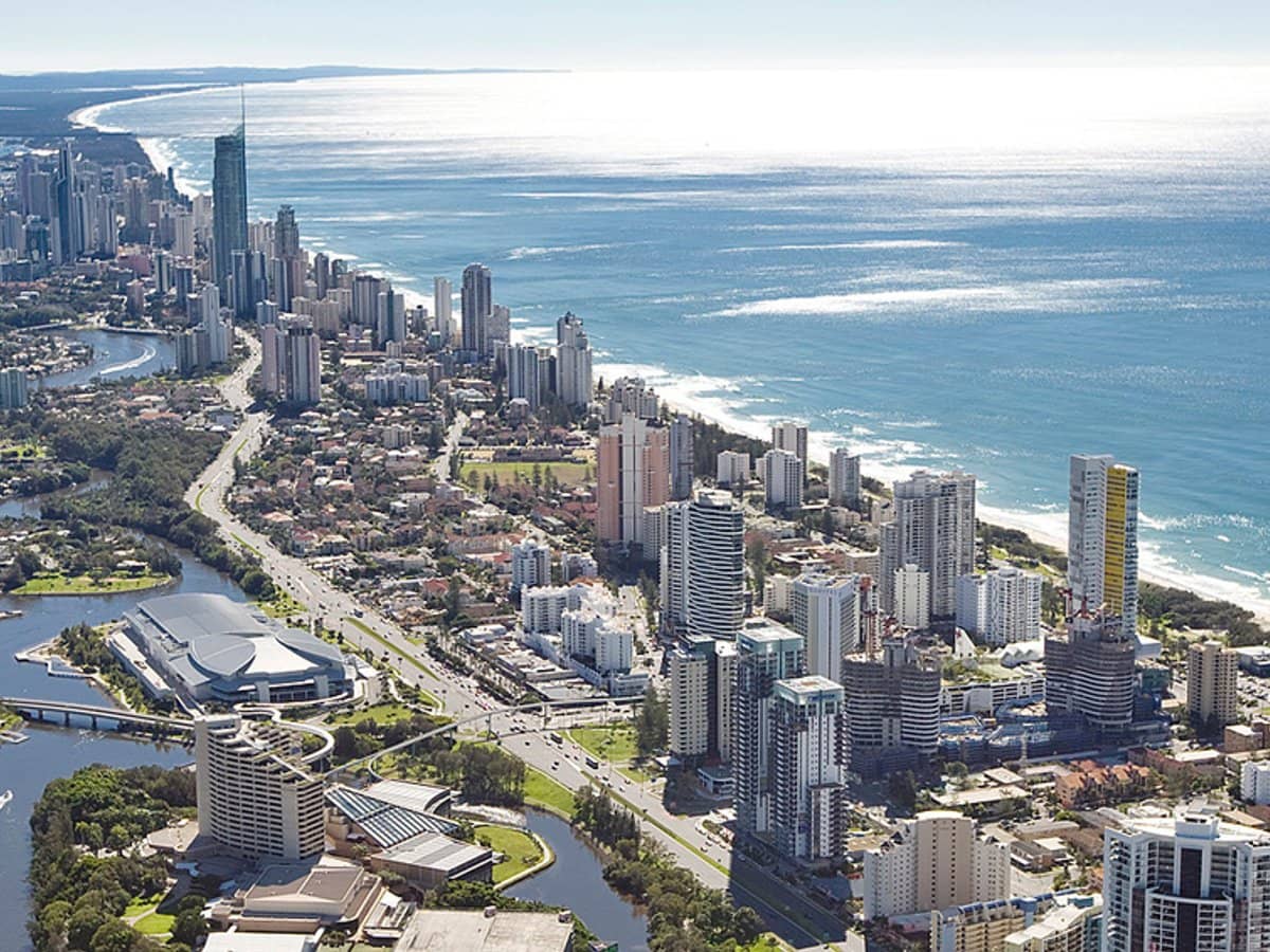 10 First Avenue, BROADBEACH - Thumbnail 10