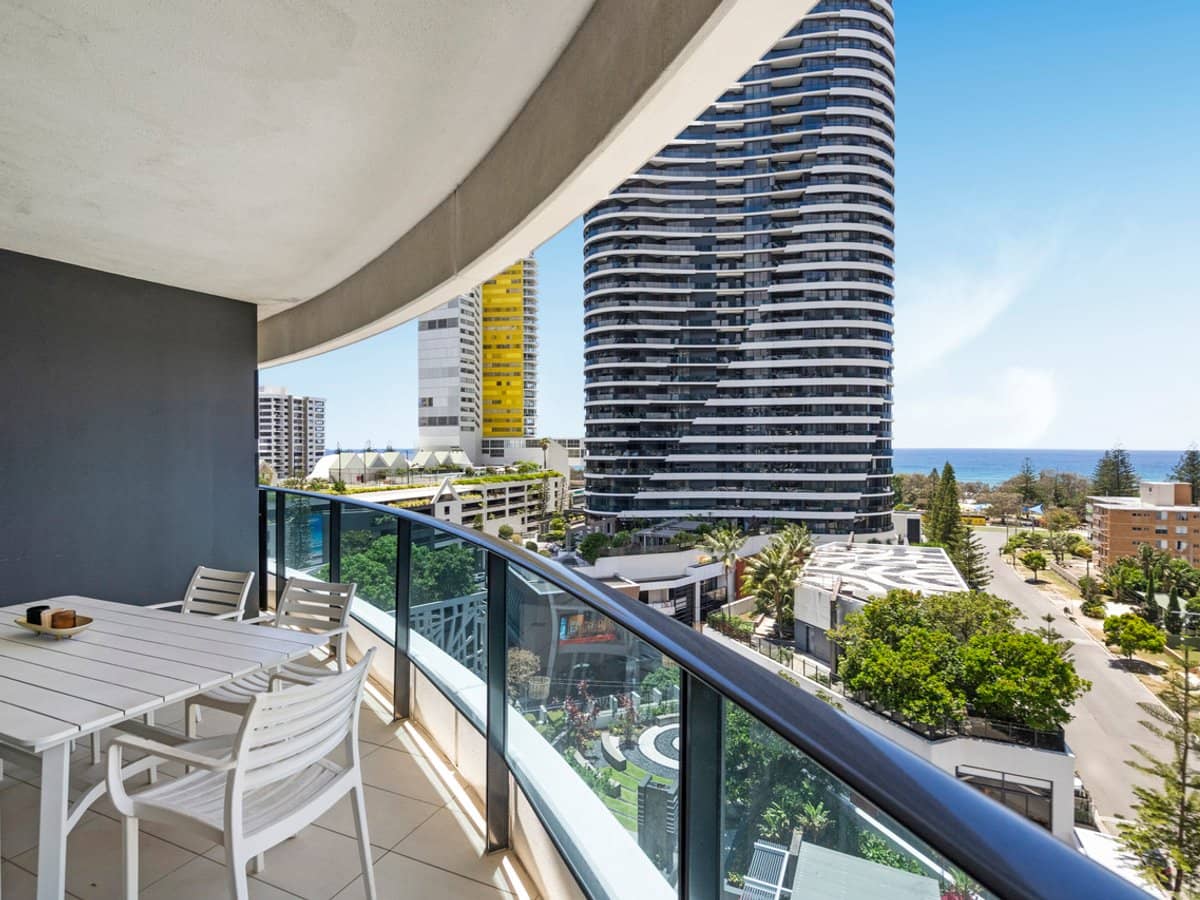 20809/21 Elizabeth Avenue, BROADBEACH - Thumbnail 1