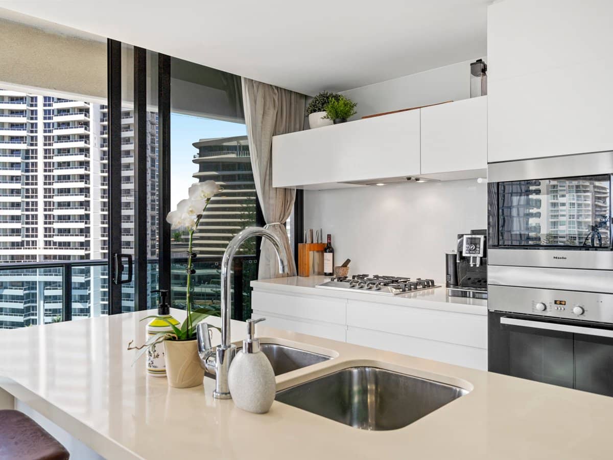 20809/21 Elizabeth Avenue, BROADBEACH - Thumbnail 8