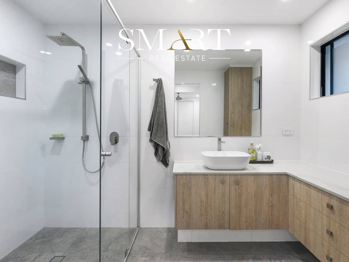 29 Merinda Court, SOUTHPORT - Thumbnail 28