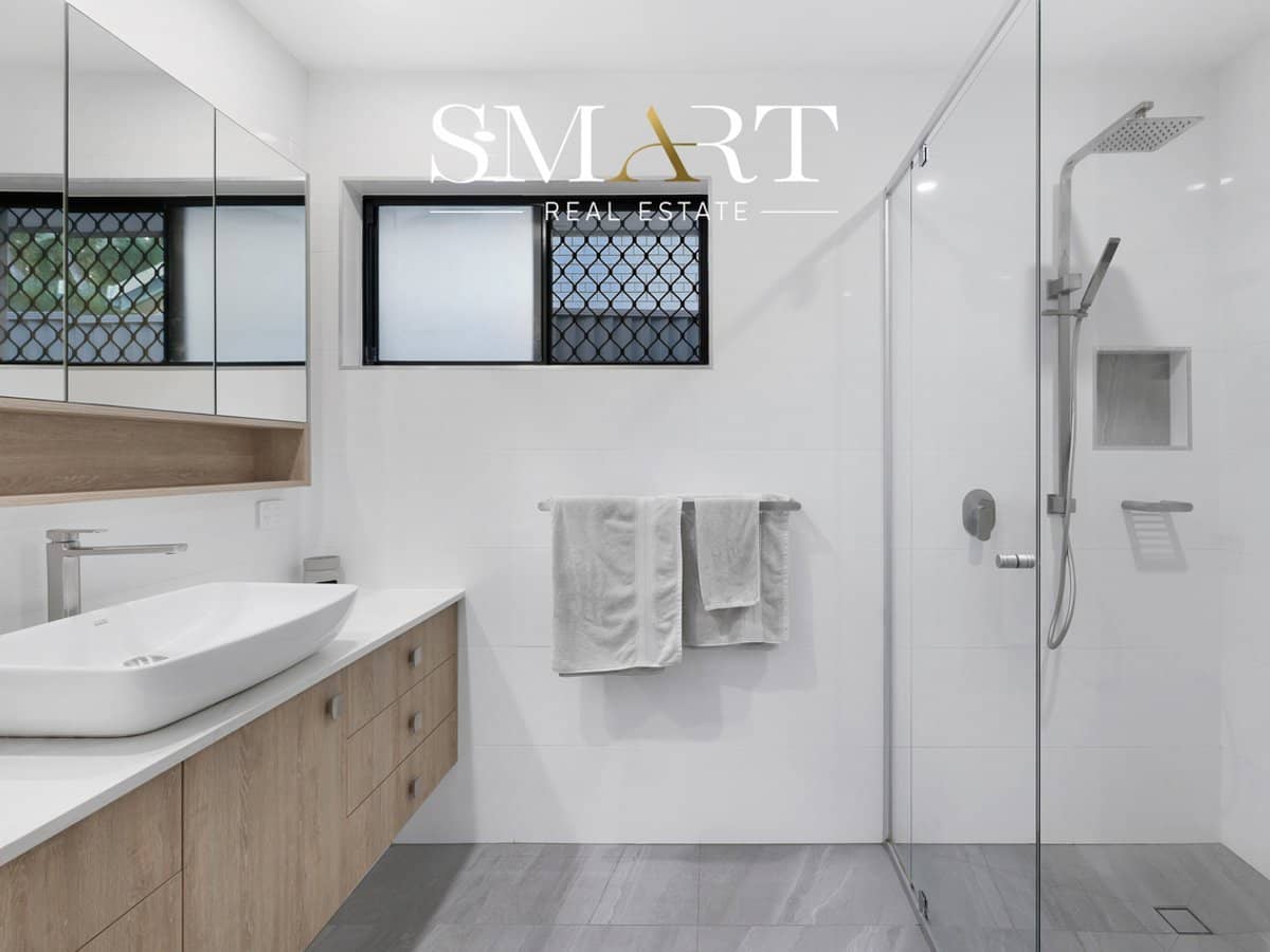 29 Merinda Court, SOUTHPORT - Thumbnail 30