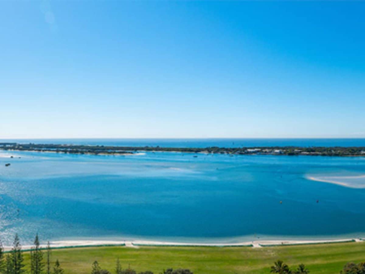 26 Gold Coast Highway, SOUTHPORT - Thumbnail 8