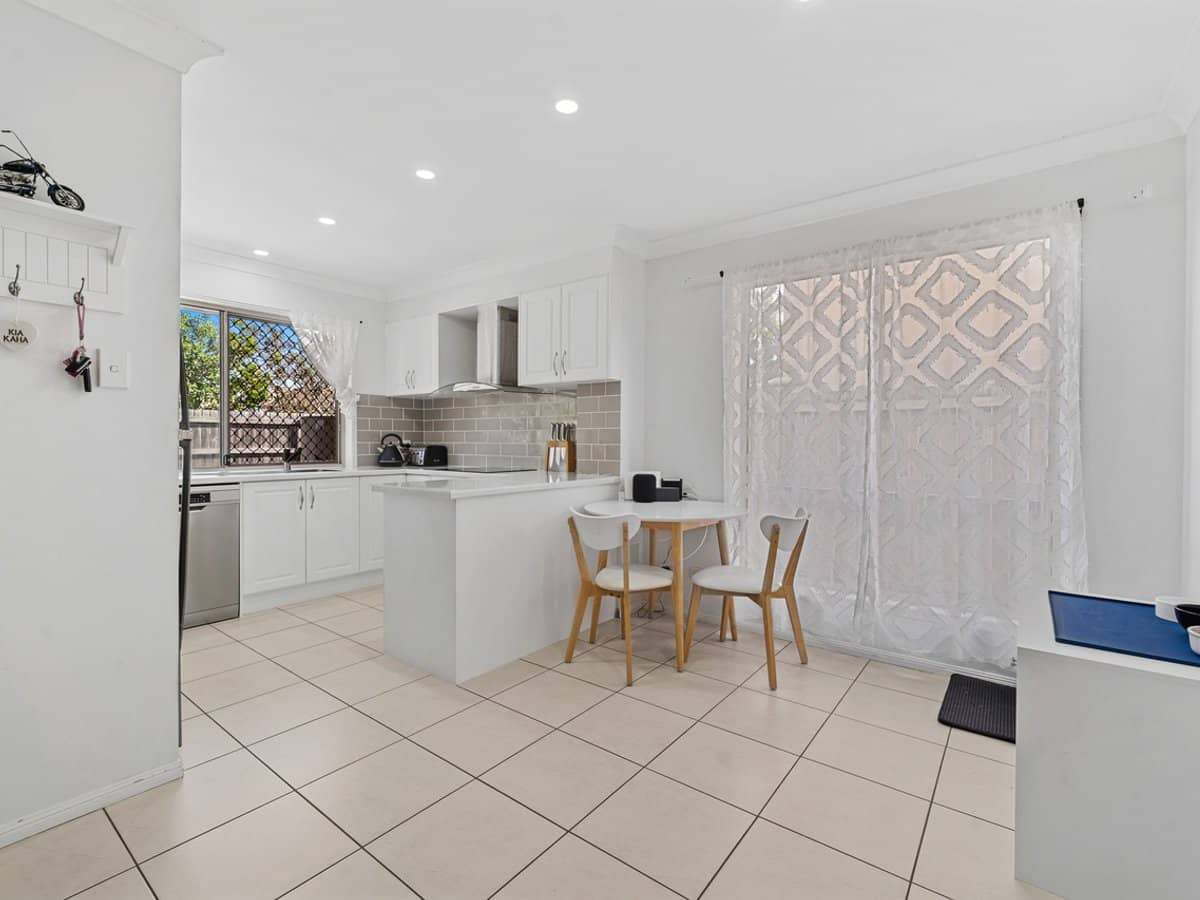 202-206 Fryar Road, EAGLEBY - Thumbnail 5