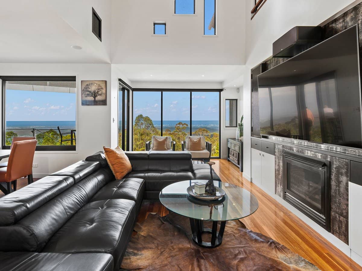 99 Guanaba Road, TAMBORINE MOUNTAIN - Thumbnail 3