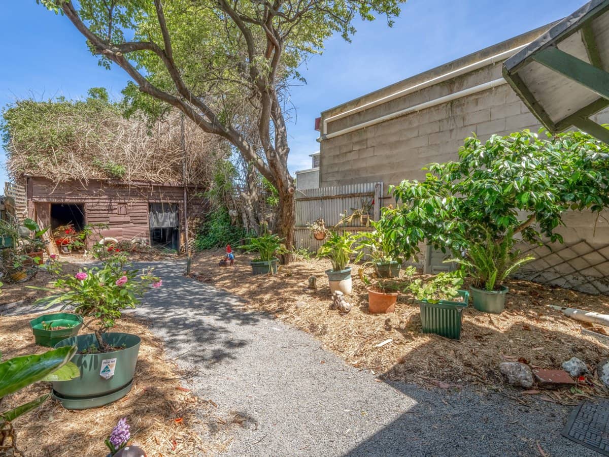 27-29 Julia Street, PORTLAND - Thumbnail 14