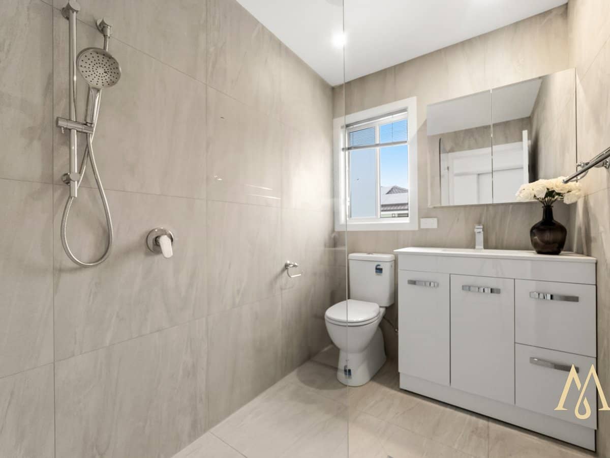 2 Royal Links Drive, ROBINA - Thumbnail 14