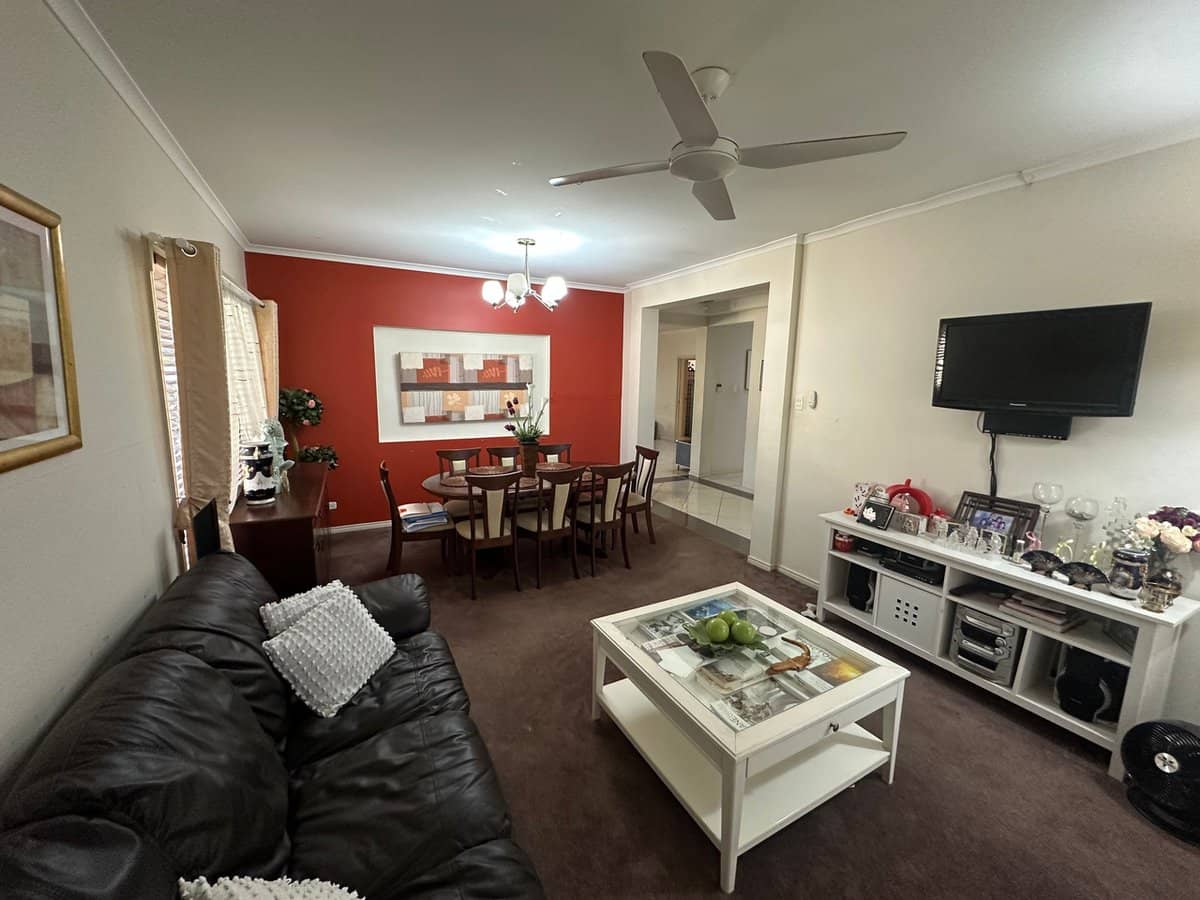 19 Links Avenue, Meadowbrook - Thumbnail 4