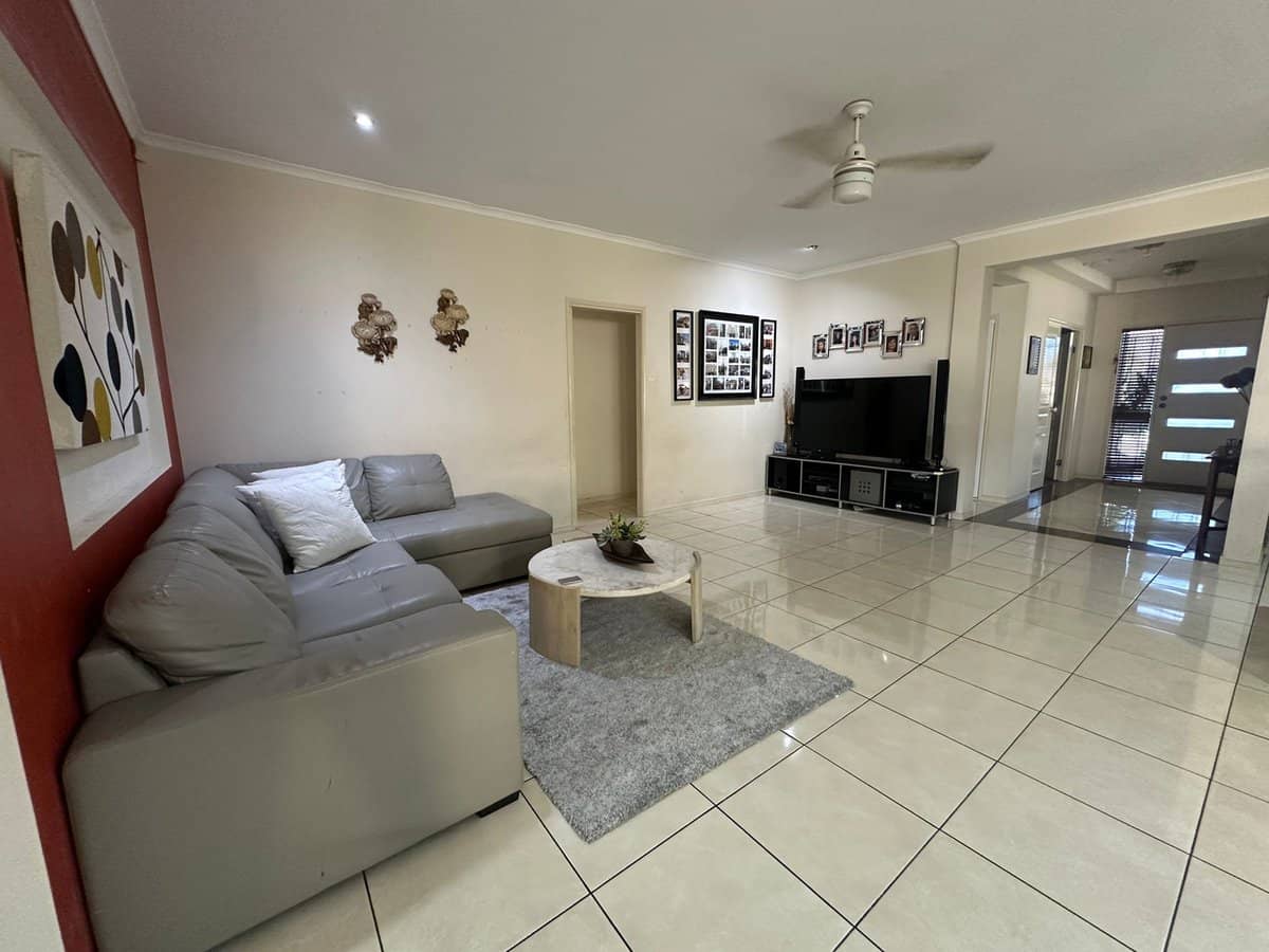 19 Links Avenue, Meadowbrook - Thumbnail 8