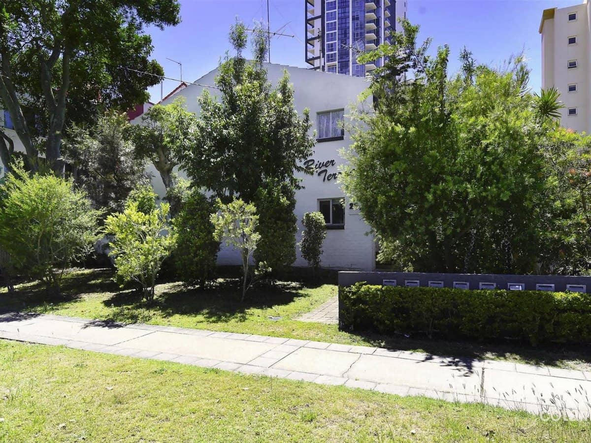 23 River Terrace, SURFERS PARADISE - Thumbnail 1