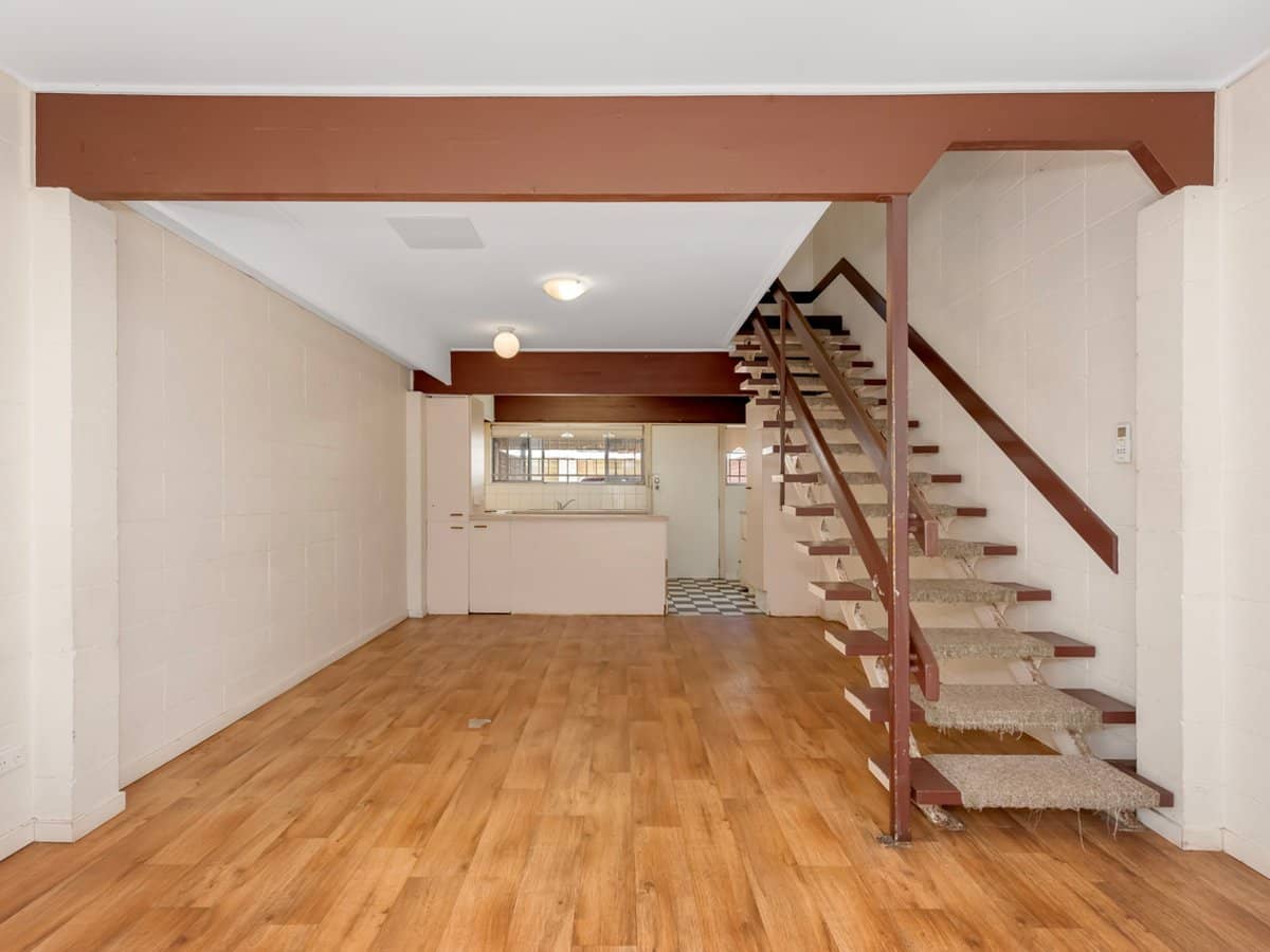 23 River Terrace, SURFERS PARADISE - Thumbnail 4