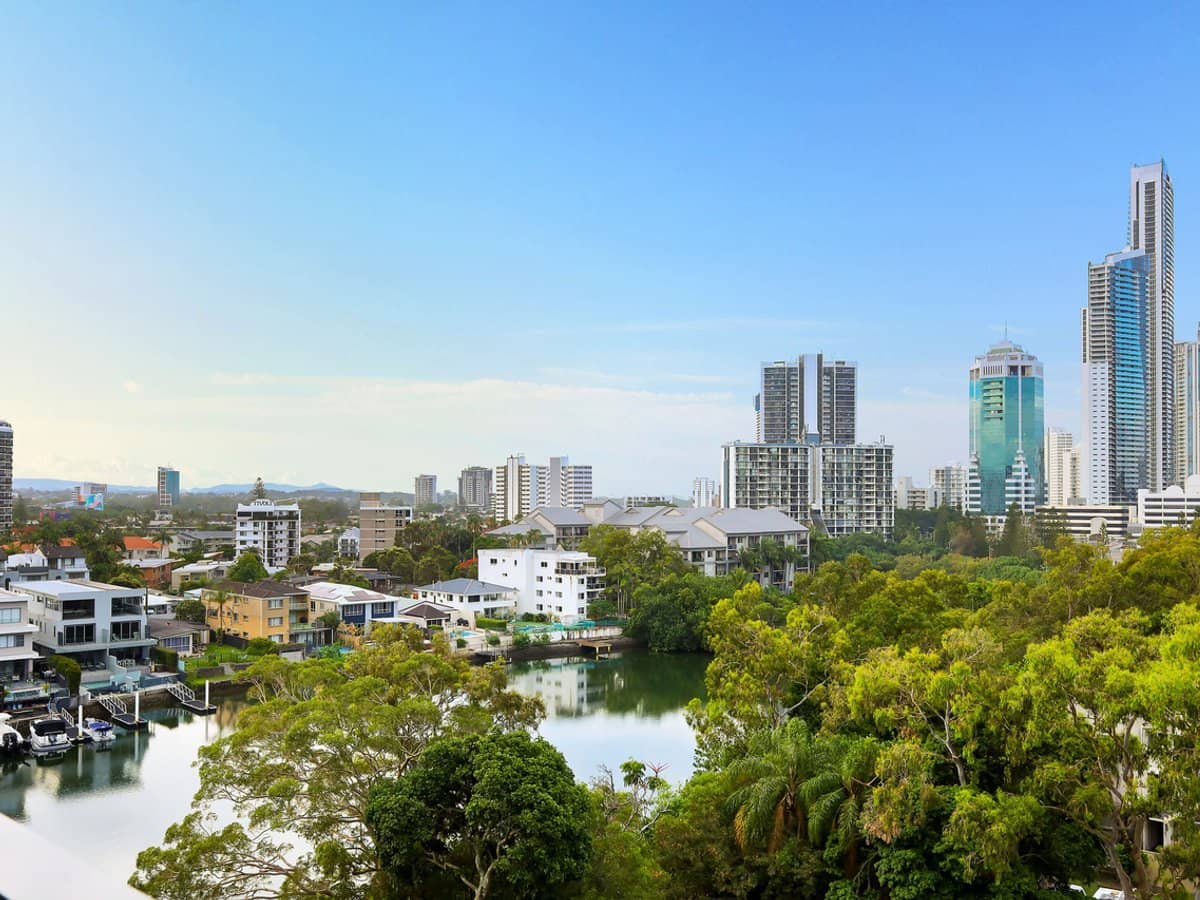 18 Remembrance Drive, SURFERS PARADISE - Thumbnail 8