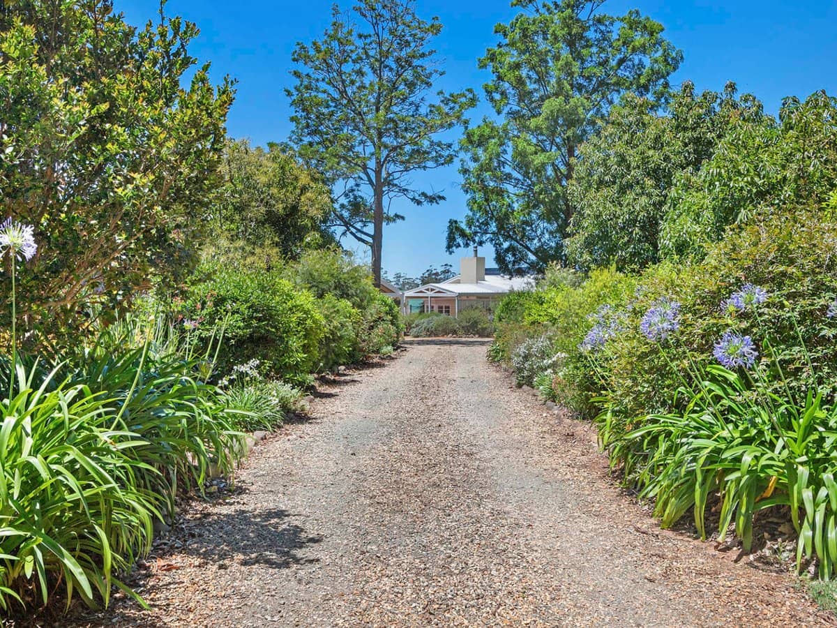 332-356 Main Western Road, TAMBORINE MOUNTAIN - Thumbnail 1