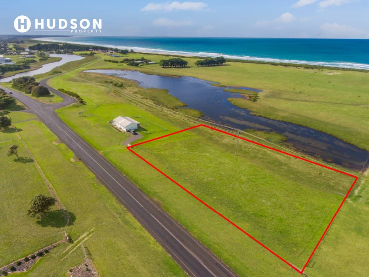 8105 Princes Highway, NARRAWONG - Thumbnail 1