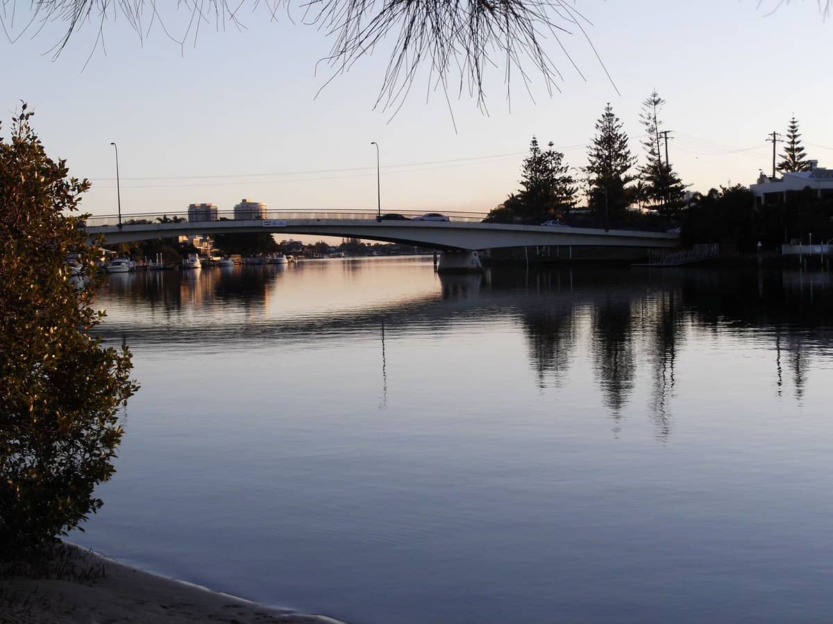 1 Markwell Avenue, SURFERS PARADISE - Thumbnail 9