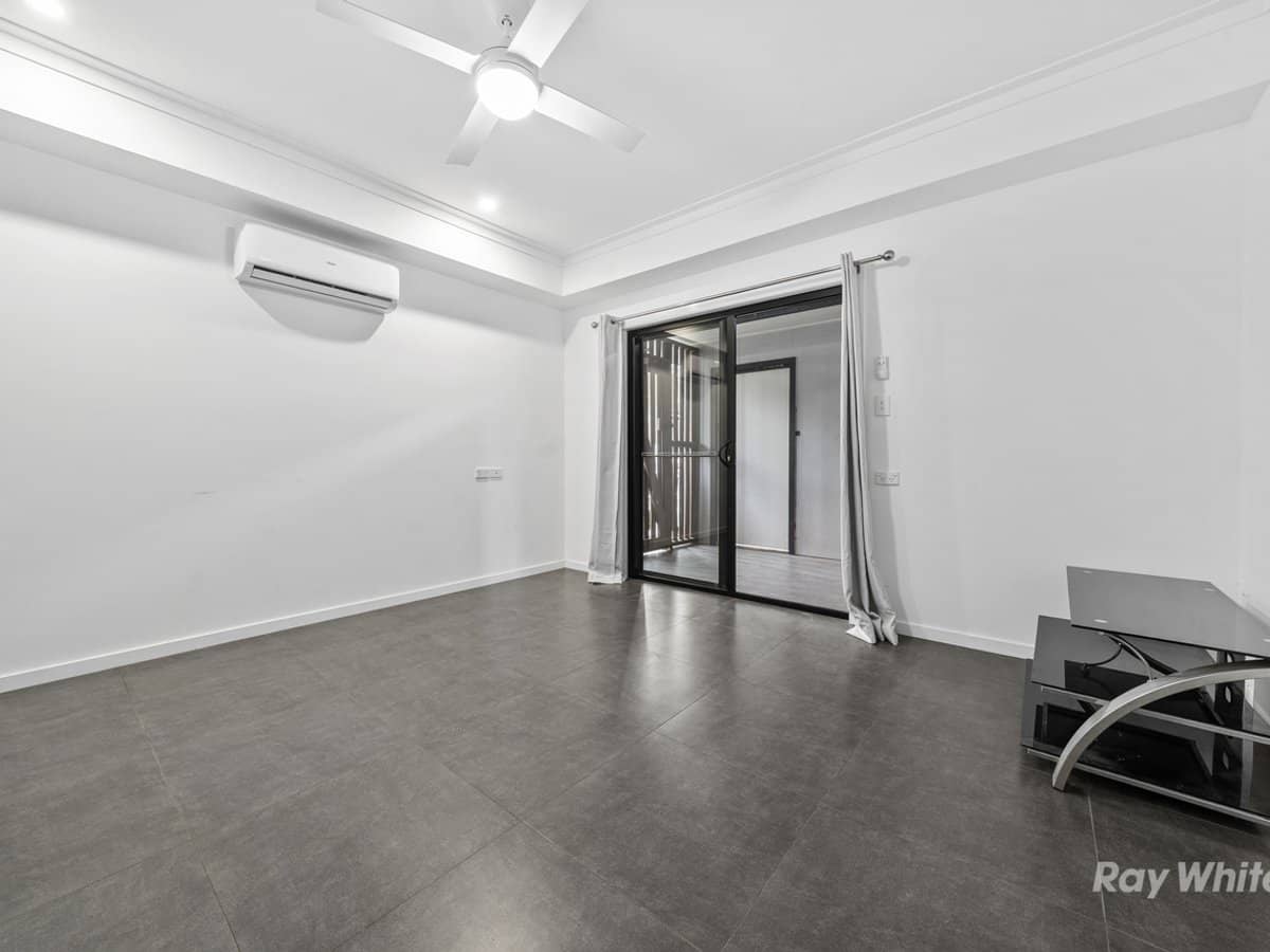 52 Sungold Road, CHAMBERS FLAT - Thumbnail 7