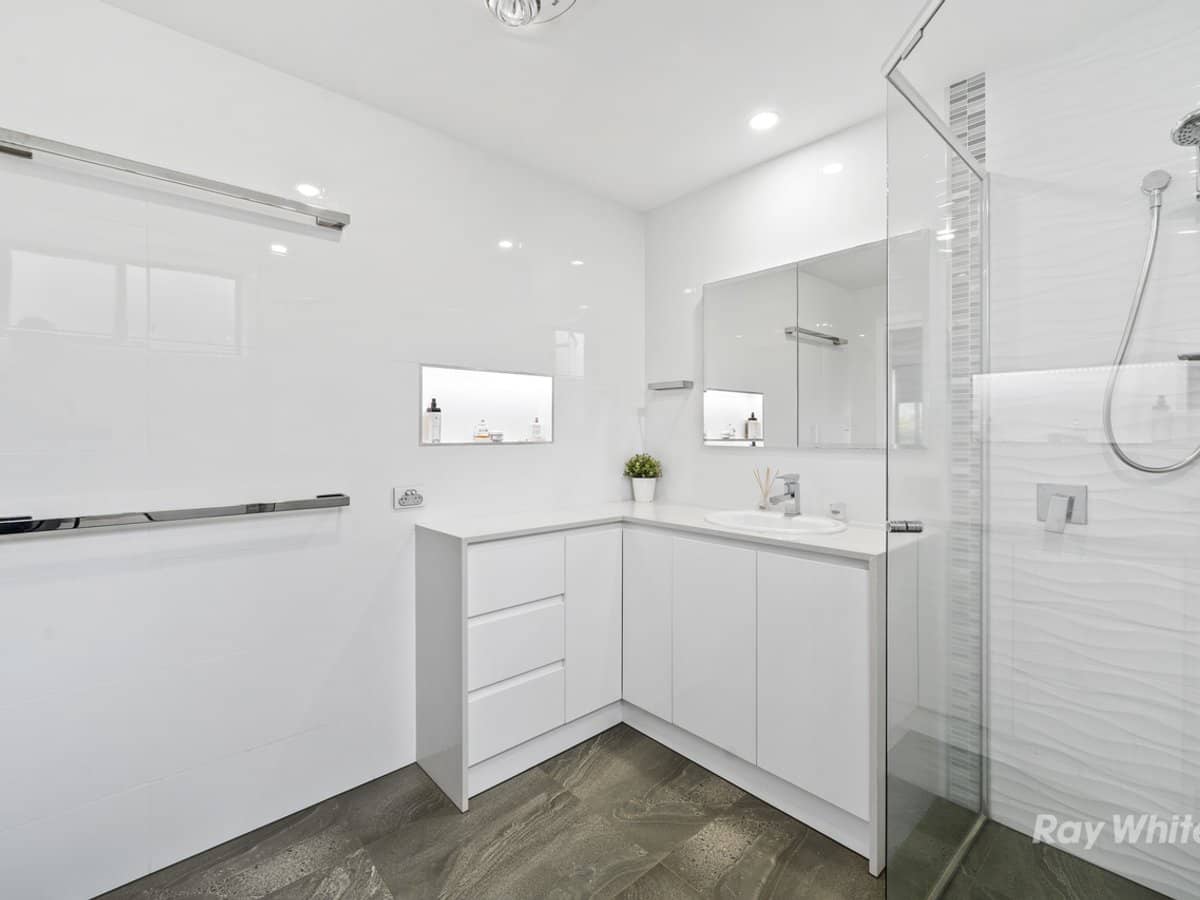 52 Sungold Road, CHAMBERS FLAT - Thumbnail 10