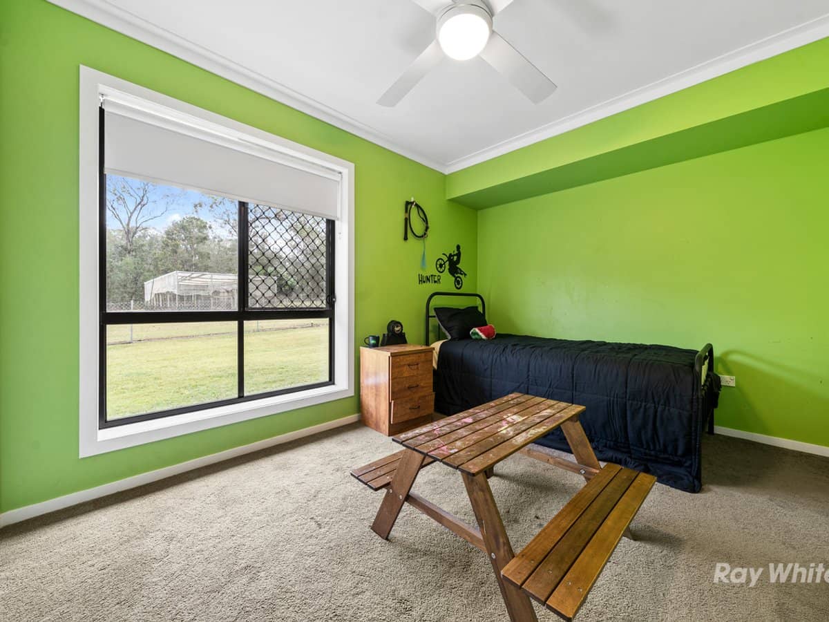 52 Sungold Road, CHAMBERS FLAT - Thumbnail 14