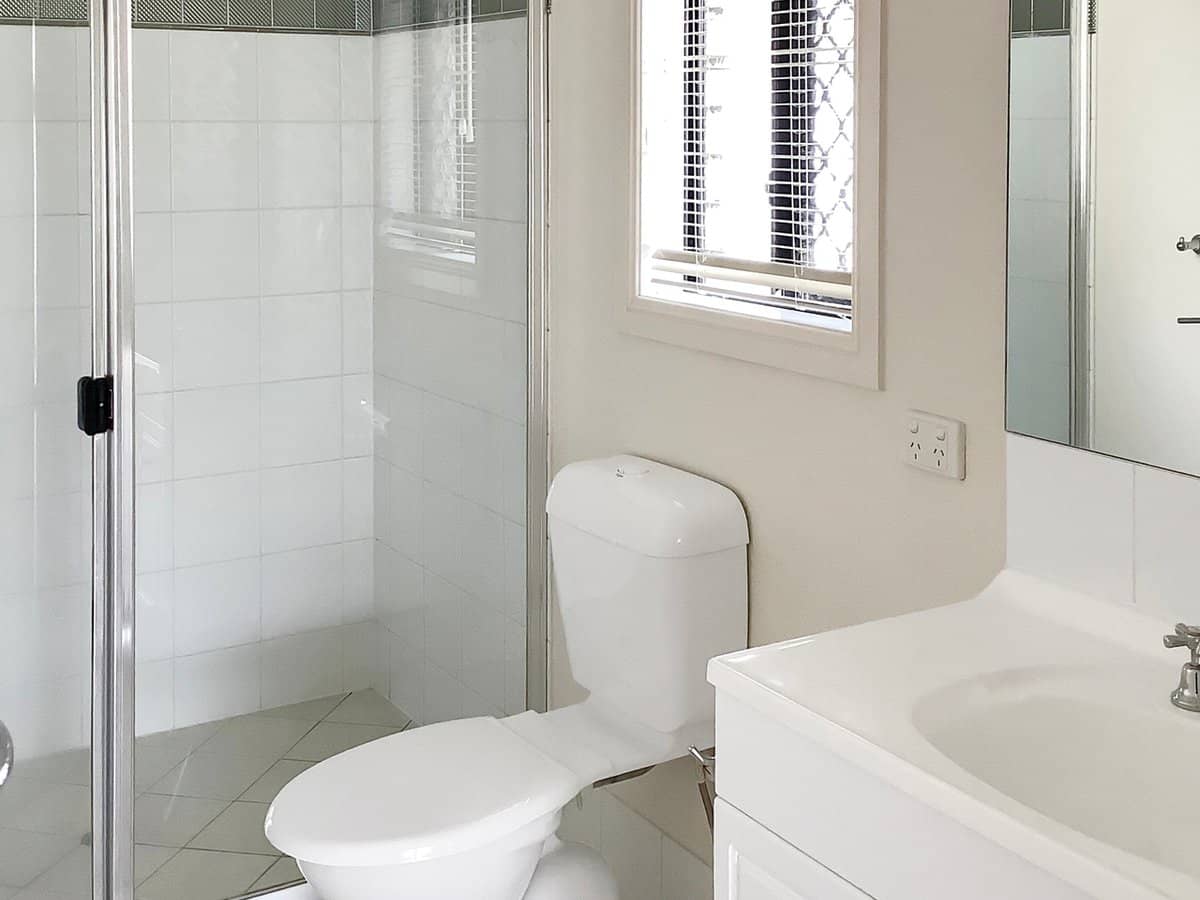 33 Eden Crescent, SPRINGFIELD LAKES - Thumbnail 9