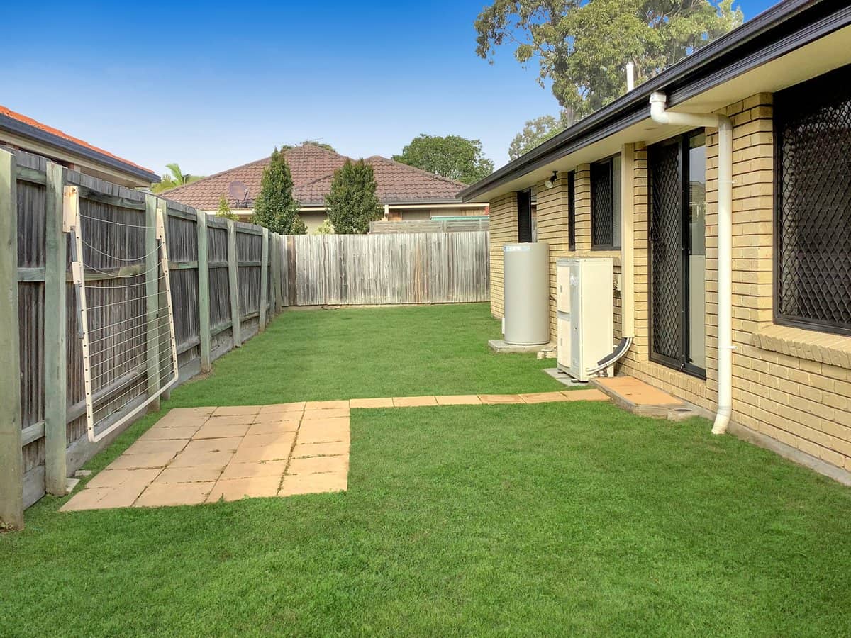 33 Eden Crescent, SPRINGFIELD LAKES - Thumbnail 12