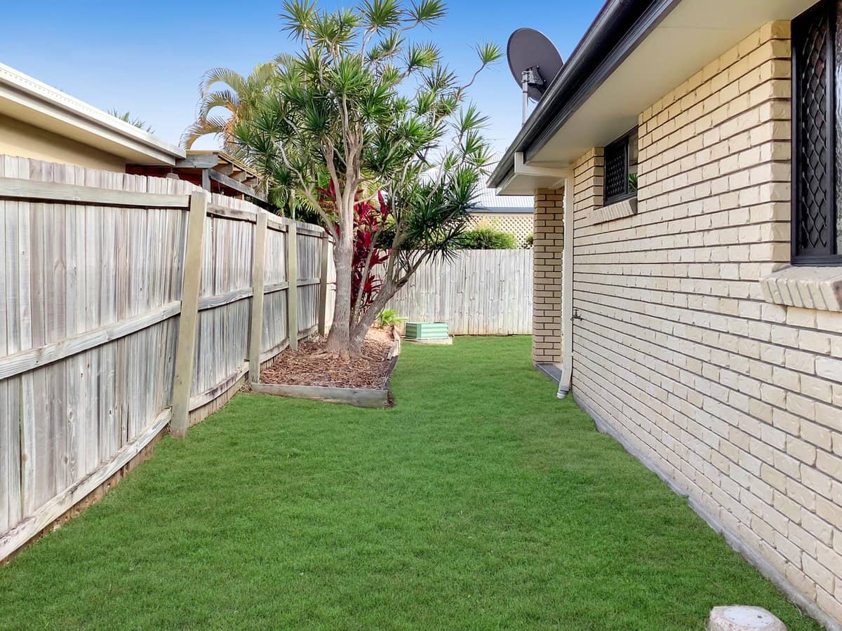 33 Eden Crescent, SPRINGFIELD LAKES - Thumbnail 13