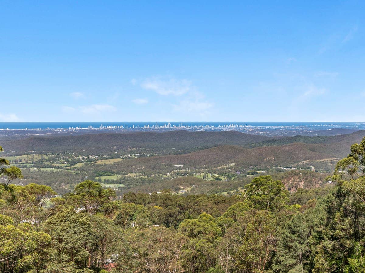 143 Guanaba Road, TAMBORINE MOUNTAIN - Thumbnail 1