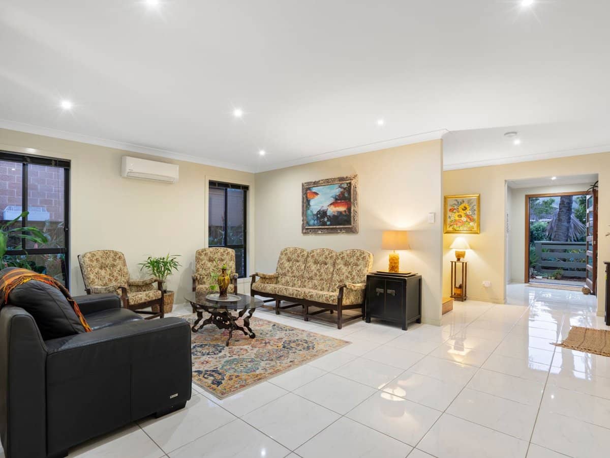 25 Lake Breeze Drive, WINDAROO - Thumbnail 5
